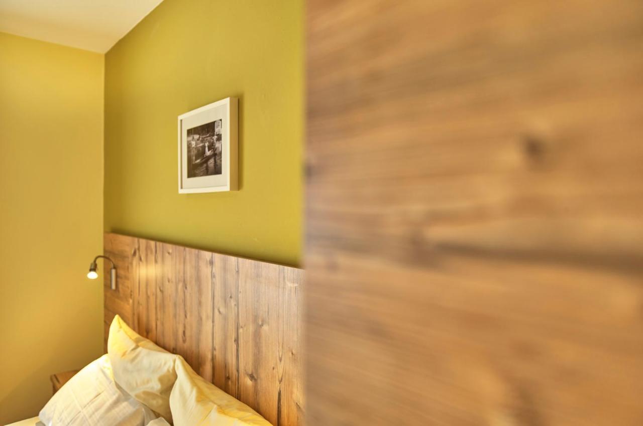 Hotel Zum Blauen Hecht Kipfenberg Esterno foto