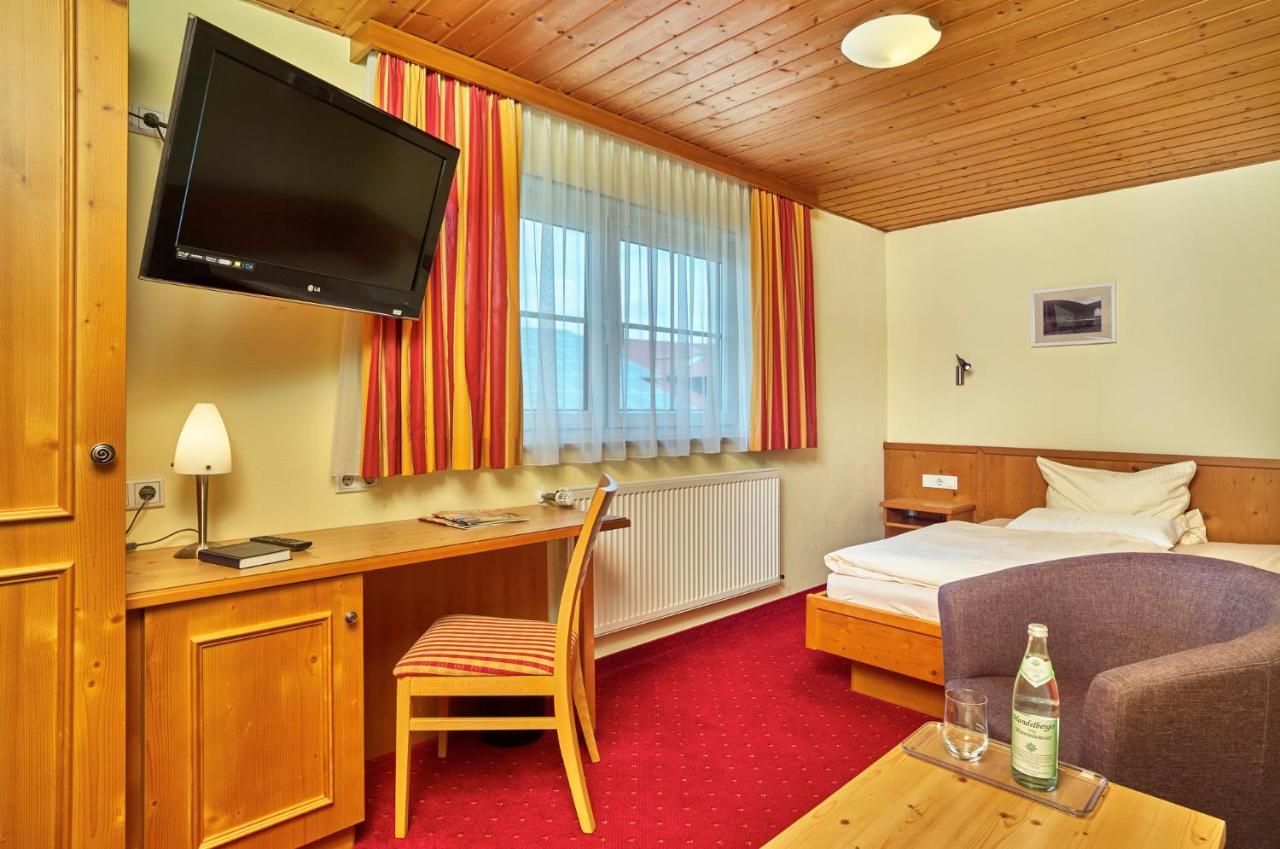 Hotel Zum Blauen Hecht Kipfenberg Camera foto